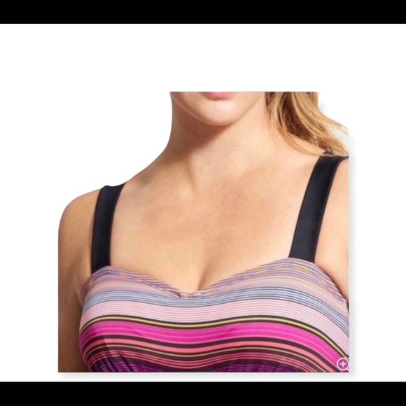 Athleta Swimsuit Top Sz 32B/C - Picture 2 of 5